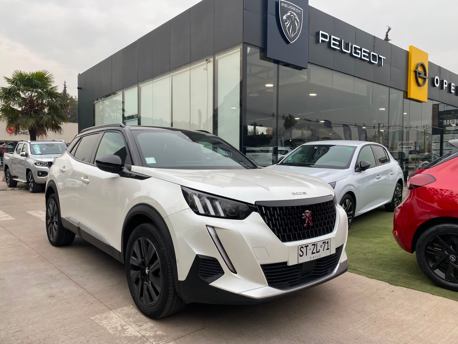 PEUGEOT 2008 GT BLUEHDI - Imagen 1