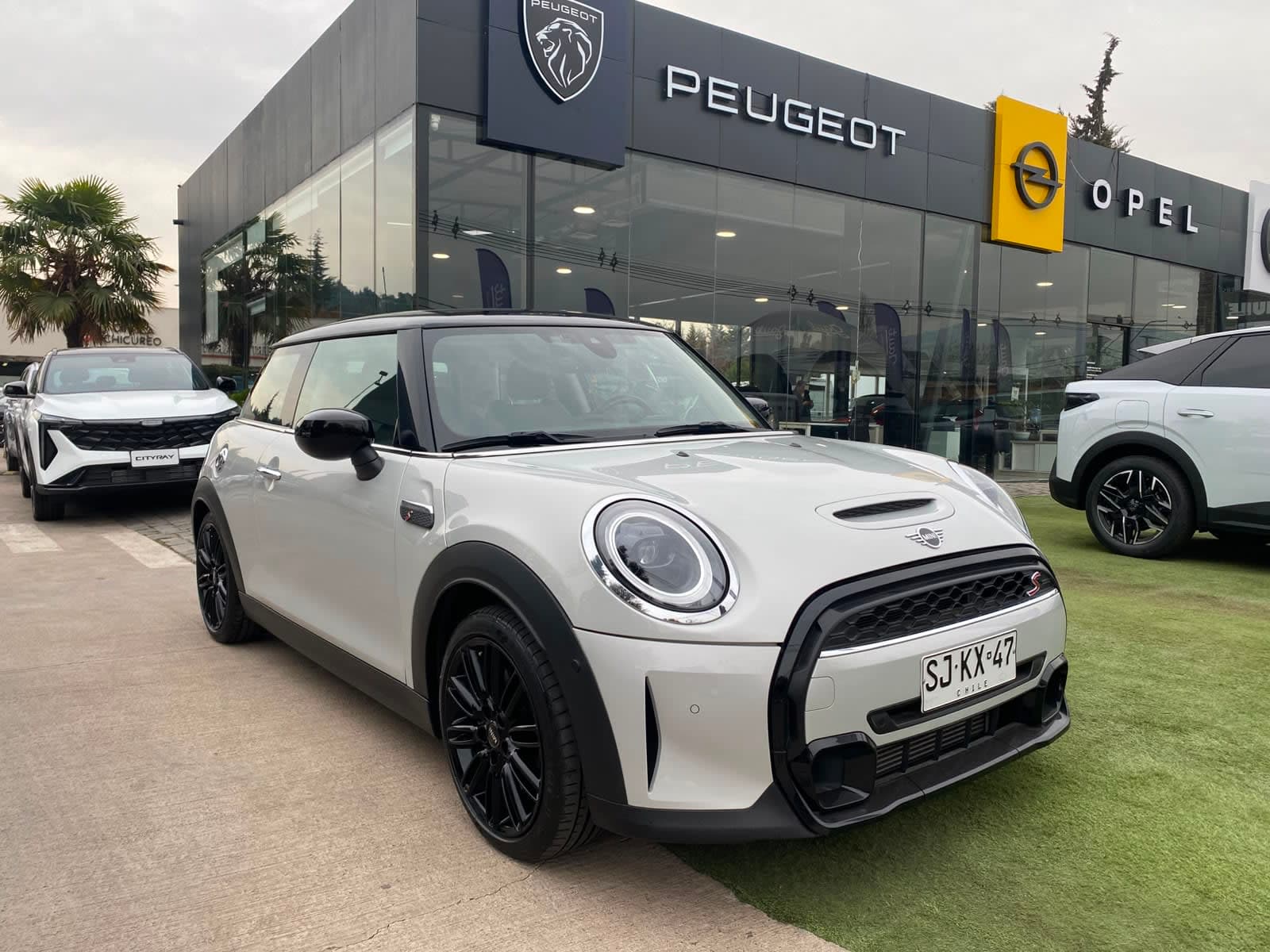 MINI COOPER S 2.0 AT - Imagen 1